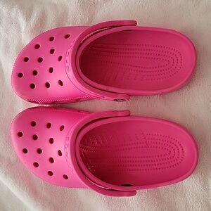 Crocs pink size J6